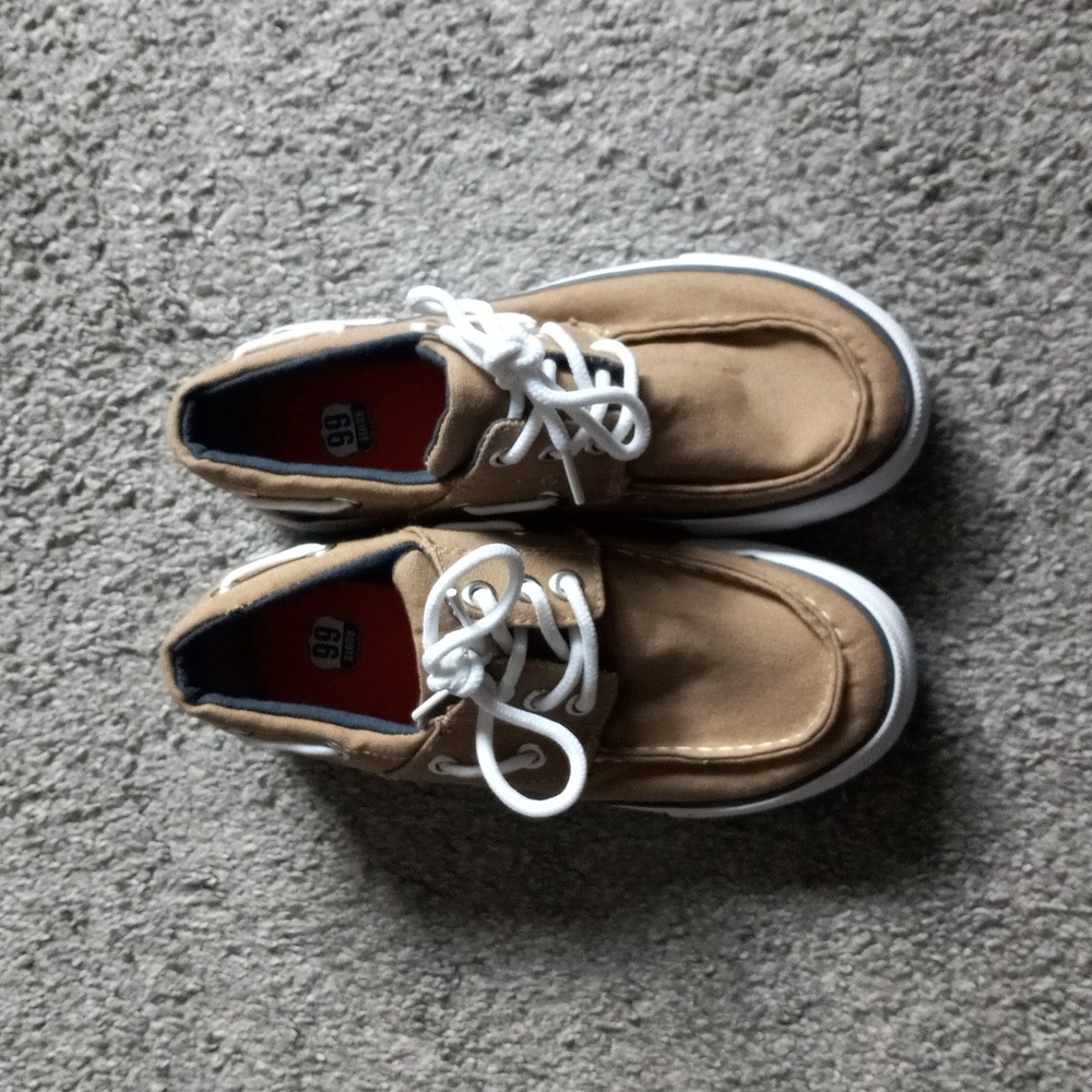ROUTE 66 KIDS SNEAKERS SIZE 2
